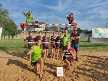 Dziewczęta ze Startu Konin wywalczyły awans do MP w piłce plażowej