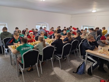 60 młodych szachist&oacute;w rywalizowało na Posadzie