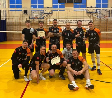 Puchar i MVP dla kapitana. KS Team Stare Miasto w czoł&oacute;wce turnieju