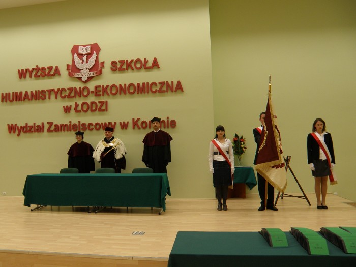 Szczuplejsza AHE zaczęła rok