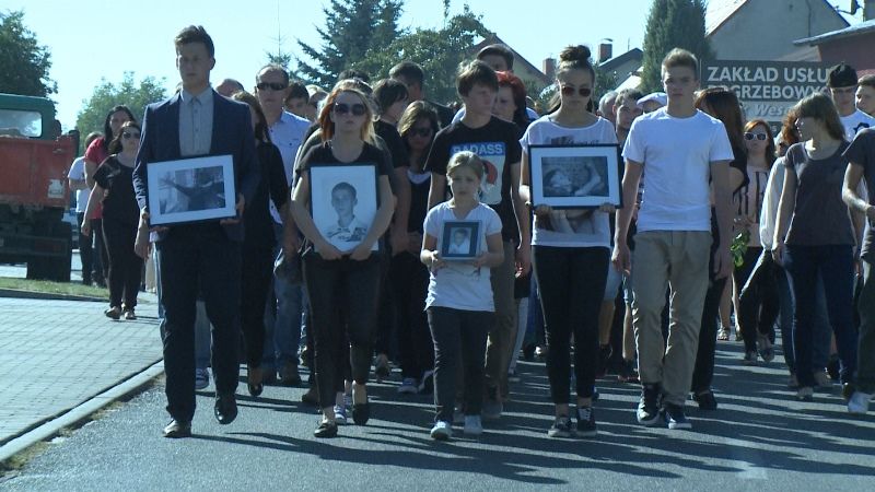 W milczeniu przez Zagórów