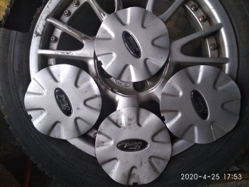 Koła kompletne Ford 4*108 R 15 ET 40 BORBET