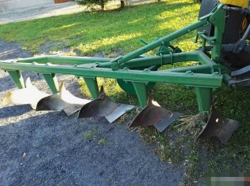 Sprzedam maszyny rolnicze