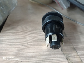 WŁĄCZNIK  WAŁKA WOM 4 Pin DEUTZ, FENDT, RENAULT Itp.