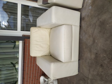 Sprzedam wypoczynek ze sk&oacute;ry