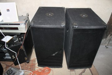 DO SPRZEDANIA KOLUMNY ESTRADOWE ELEKTRO VOICE