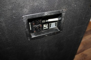 DO SPRZEDANIA KOLUMNY ESTRADOWE ELEKTRO VOICE