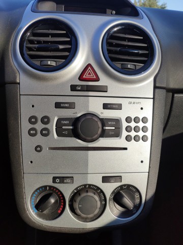 Corsa d 2014r benzyna 1.2