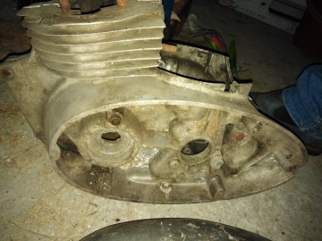 Sprzedam r&oacute;żne części do Jawa 250 353