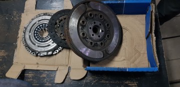 Sprzęgło z kołem dwumasowym Opel Insignia 1.8, 140km