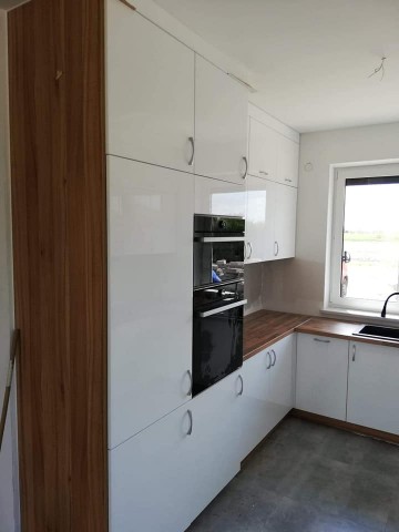 Garderoby, szafy, meble