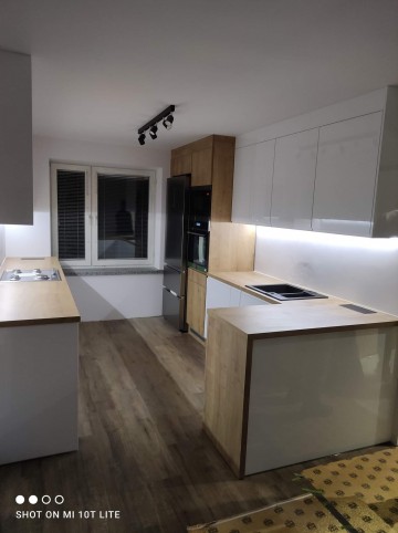 Szybko-tanio-solidnie: szafy