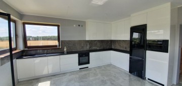 Szybko-tanio-solidnie: szafy