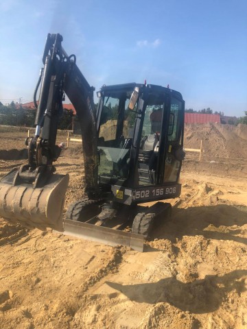 USŁUGI MINIKOPARKĄ