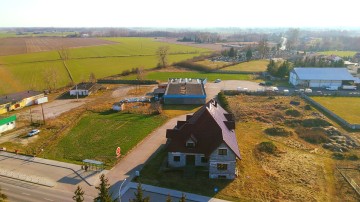 Budynek handlowo/usługowy z częścią mieszkalną