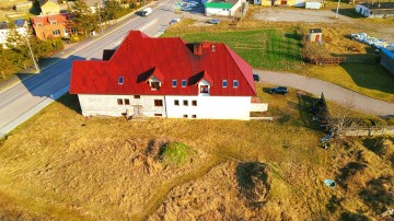 Budynek handlowo/usługowy z częścią mieszkalną