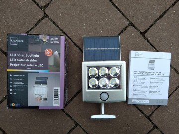 Lampa solarna LED z czujnikiem ruchu i zmierzchu