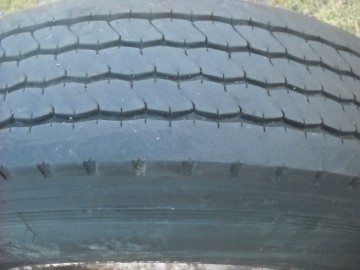 Opony Kormoran 11.00 R22.5 na felgach z powietrzem