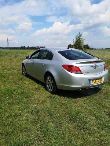 Opel insignia 2010r Anglik części