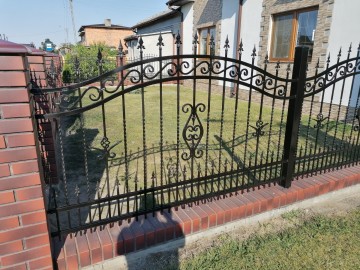 BRAMY,OGRODZENIA,BALUSTRADY.
