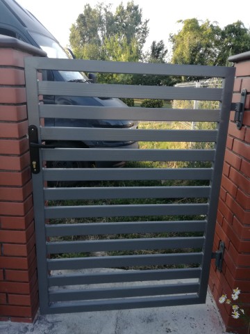 BRAMY,OGRODZENIA,BALUSTRADY.