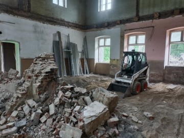 Usługi minikoparką i miniładowarka bobcat