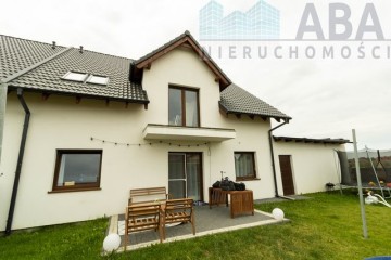 Sprzedam Dom stanie developerskim w budynku bliźniaczym