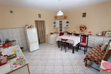 Dom Wola Łaszczowa 100m2 na działce 46 ar + działka 21 ar