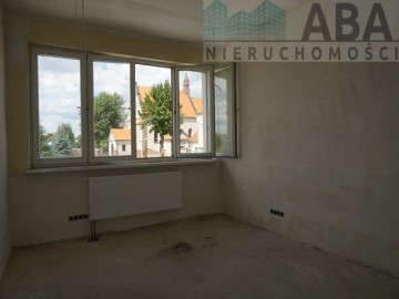 BUDYNEK HANDLOWO-USŁUGOWY W RYCHWALE