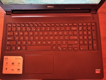 Laptop DELL Inspiron 15 3565 * 15.6" * 512GB HDD *Windows 10