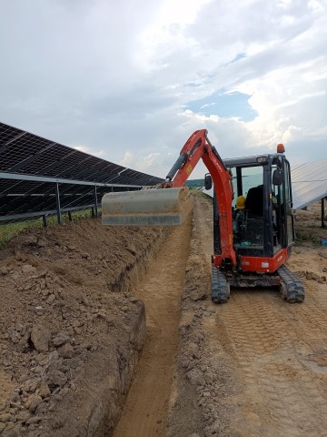 Usługi minikoparkami i miniładowarkami