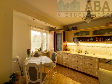 Sprzedam dom Turek , możliwość prowadzenia dz. gosp.