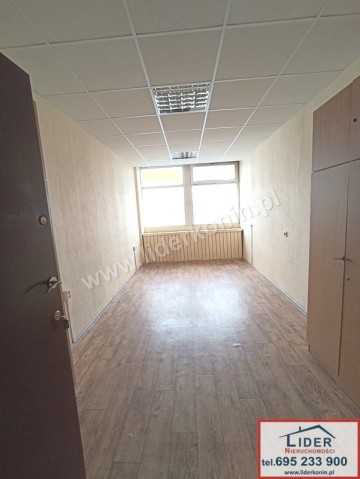 Wynajmę lokale handlowo &ndash; usługowe &ndash; Konin, ul. Chopina