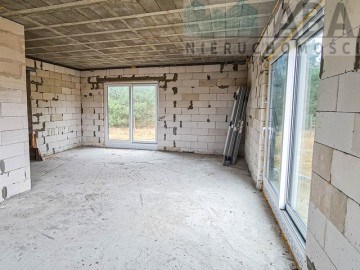 Dom w stanie surowym zamkniętym w gm. Turek
