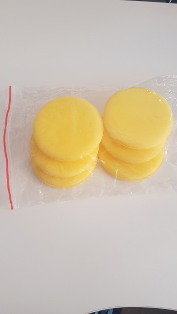 Gąbki, pady- do kosmetyki auta