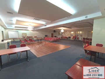 Wynajmę lokale handlowo &ndash; usługowe od 70 - 600m2 w Kole