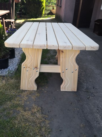 St&oacute;ł ogrodowy