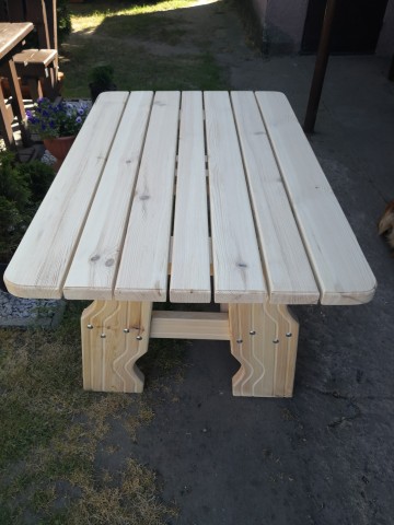 St&oacute;ł ogrodowy