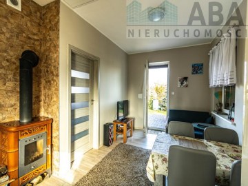 DOM W CENIE MIESZKANIA - PIOTROWICE, GM. ŚLESIN