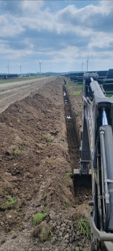 USŁUGI KOPARKO-ŁADOWARKĄ 607 926 994