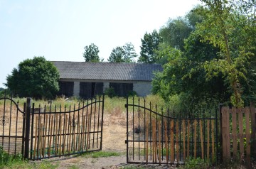 Sprzedam gospodarstwo rolne 2,3672 ha z domem i budyniem