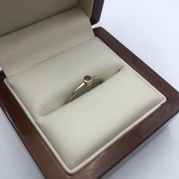 Złoty pierścionek  Pr&oacute;ba 585 Waga 1,34g