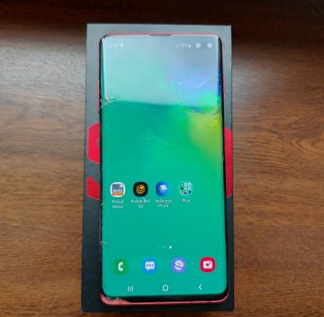 Sprzedam Samsunga Galaxy S10+ dual SIM ładny LTE NFC 8gb