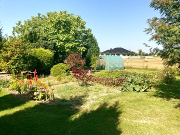 Działka z domkami letniskowymi