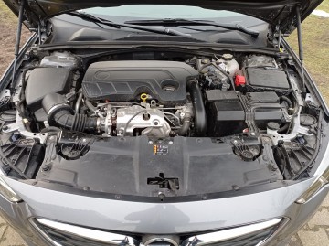 OPEL INSIGNIA 1,6CDTI AUTOMAT 49 TYS PRZEBIEGU