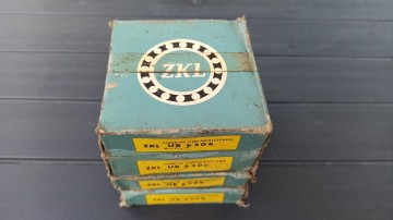 Sprzedam PRLowskie łożyska kulkowe ZKL UR 6306