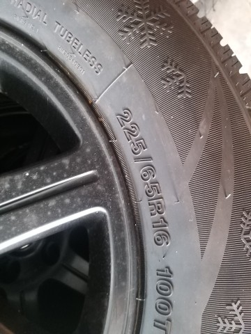 KOŁA 16 CALI Z OPONAMI  CHRYSLER T&C-DODGE CARAVAN 08-11 R