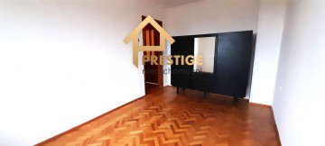 Dom w zabudowie bliźniaczej na os. Lask&oacute;wiec w Koninie