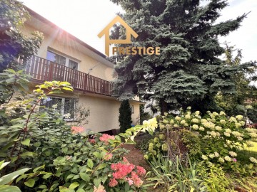 Dom w zabudowie bliźniaczej na os. Lask&oacute;wiec w Koninie