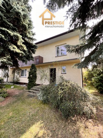 Dom w zabudowie bliźniaczej na os. Lask&oacute;wiec w Koninie